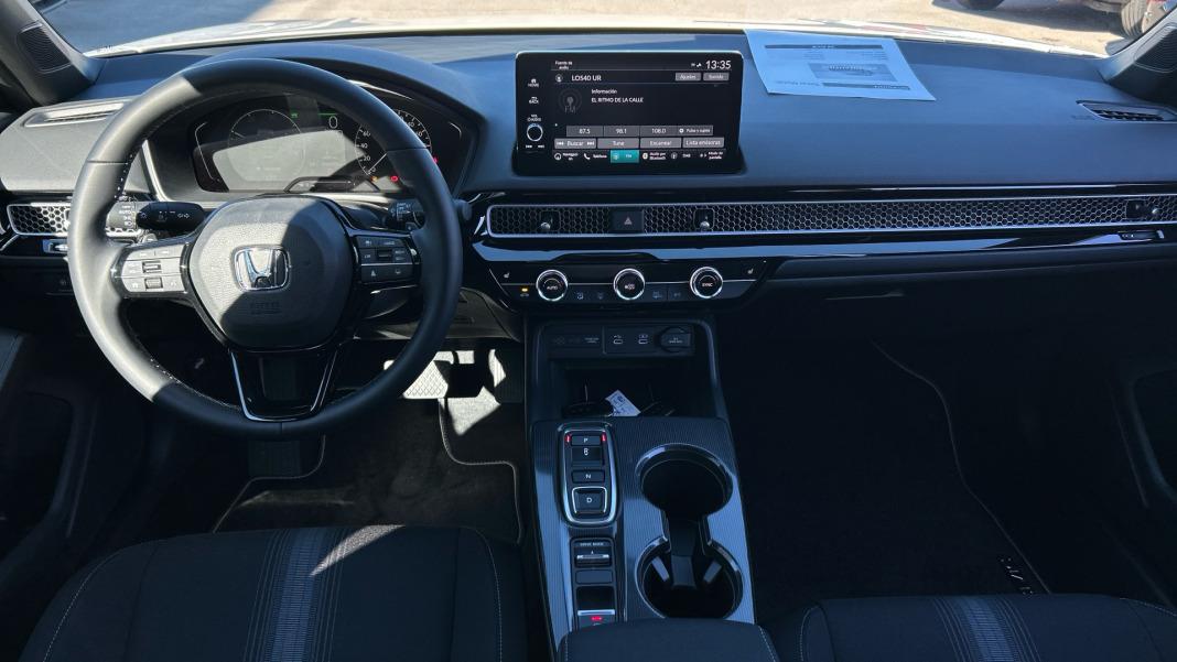 Honda Civic 2.0 i-MMD Elegance CVT