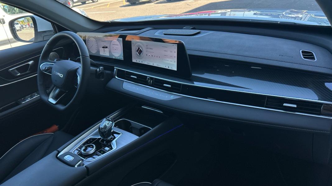 EBRO S700 1.5 TGDI PHEV Luxury E-CVT
