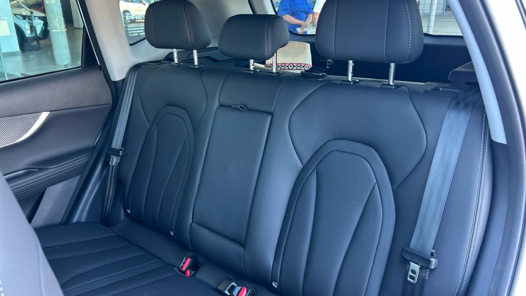 EBRO S700 1.5 TGDI PHEV Luxury E-CVT