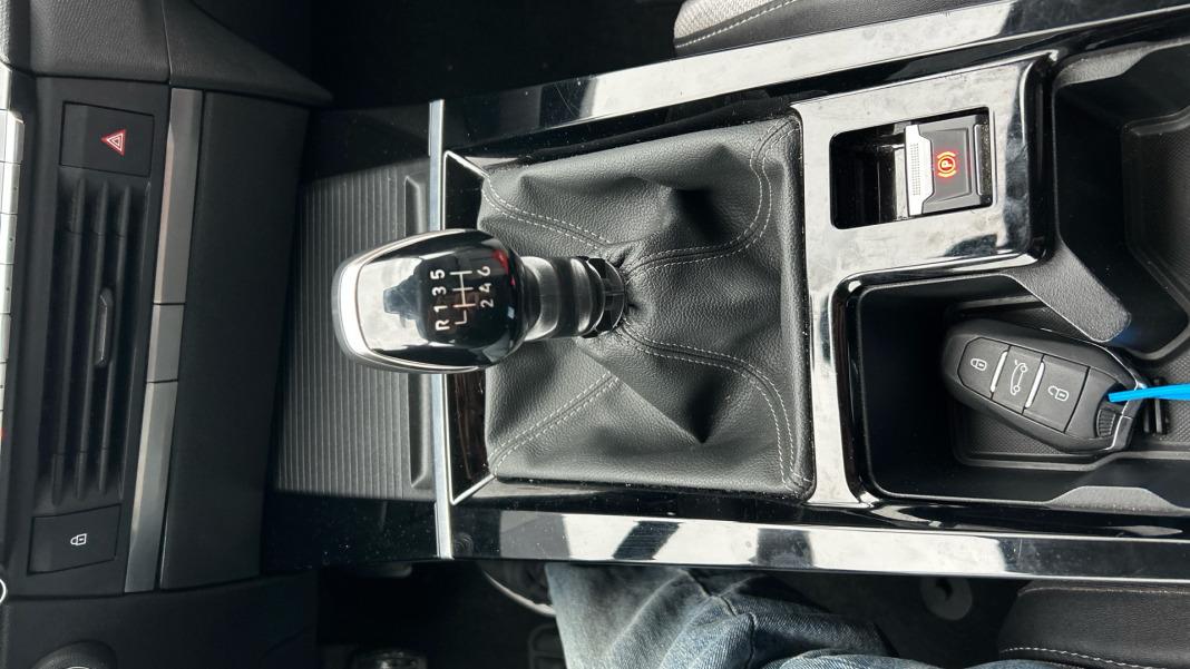 Opel Astra 1.2T XHT 96kW (130CV) Elegance