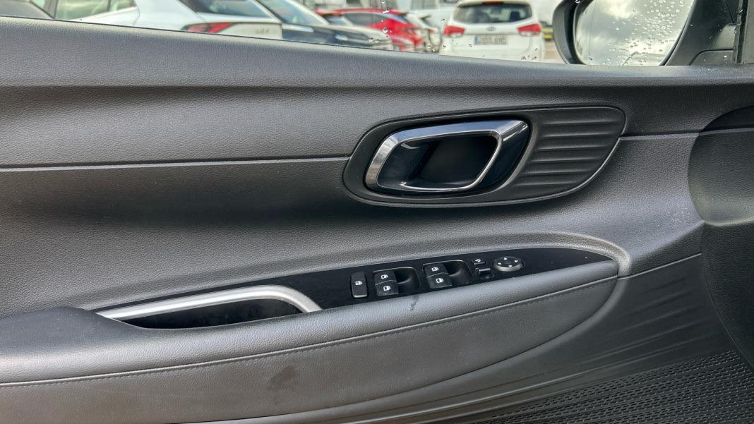 Hyundai Bayon 1.0 TGDI 88kW (120CV) 48V Style DCT 2C