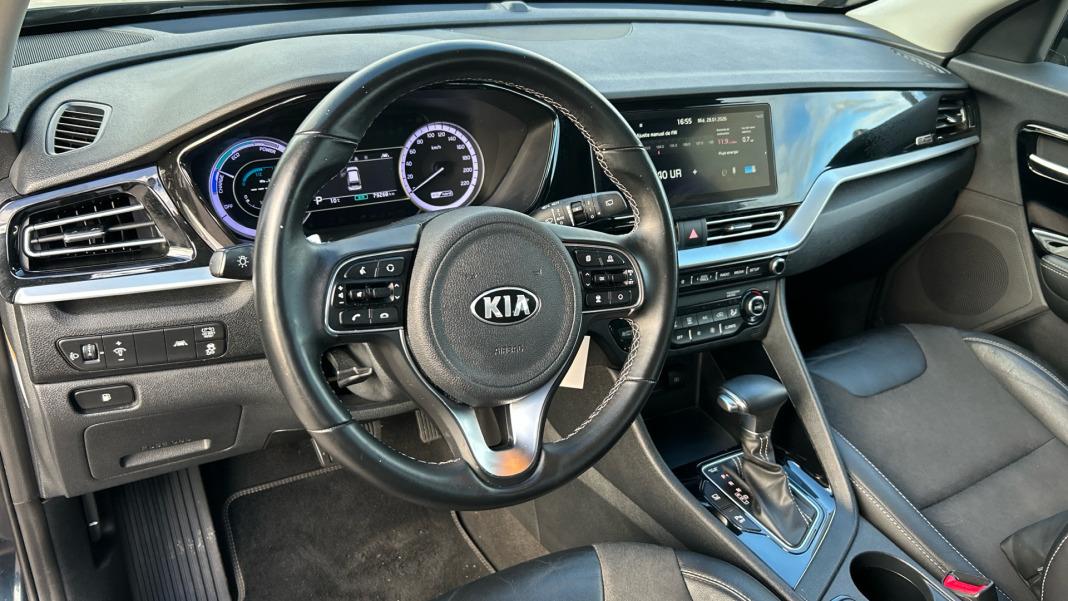 Kia Niro 1.6 GDi HEV 104kW (141CV) Drive