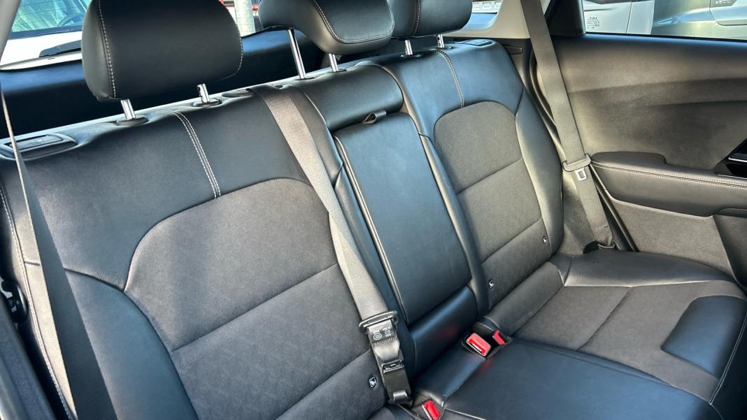 Kia Niro 1.6 GDi HEV 104kW (141CV) Drive
