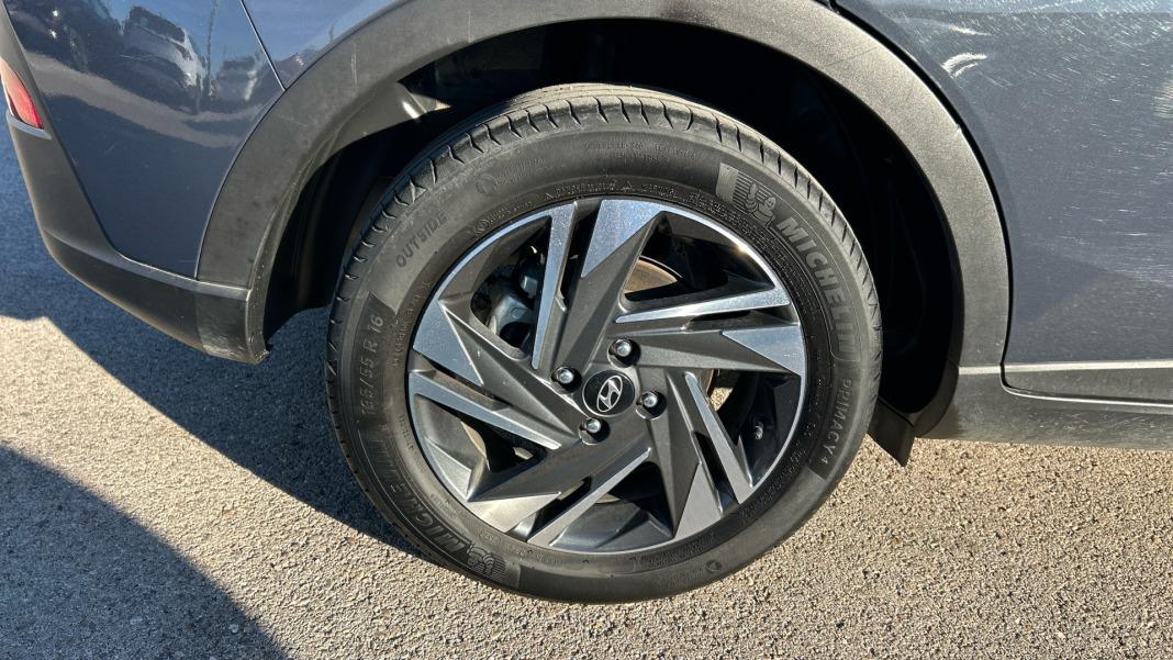 Hyundai Bayon 1.0 TGDI 74kW (100CV) 48V Maxx