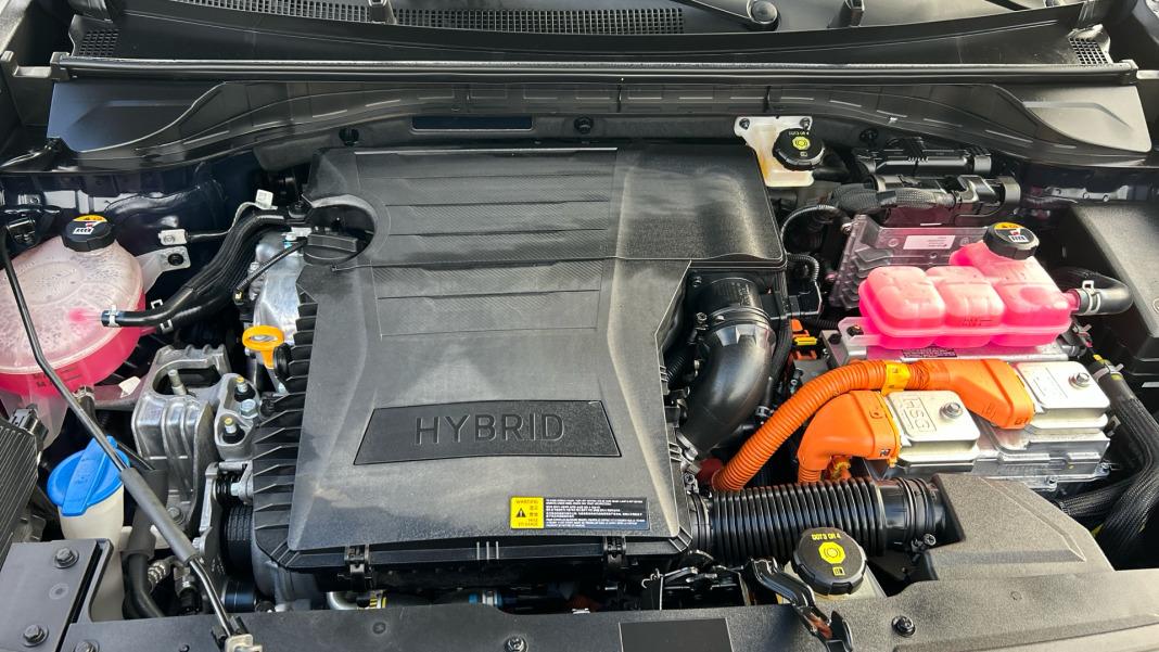 Kia Niro 1.6 GDi HEV 104kW (141CV) Drive