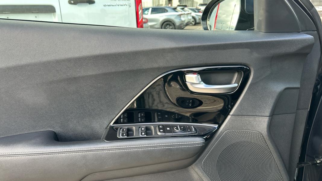 Kia Niro 1.6 GDi HEV 104kW (141CV) Drive