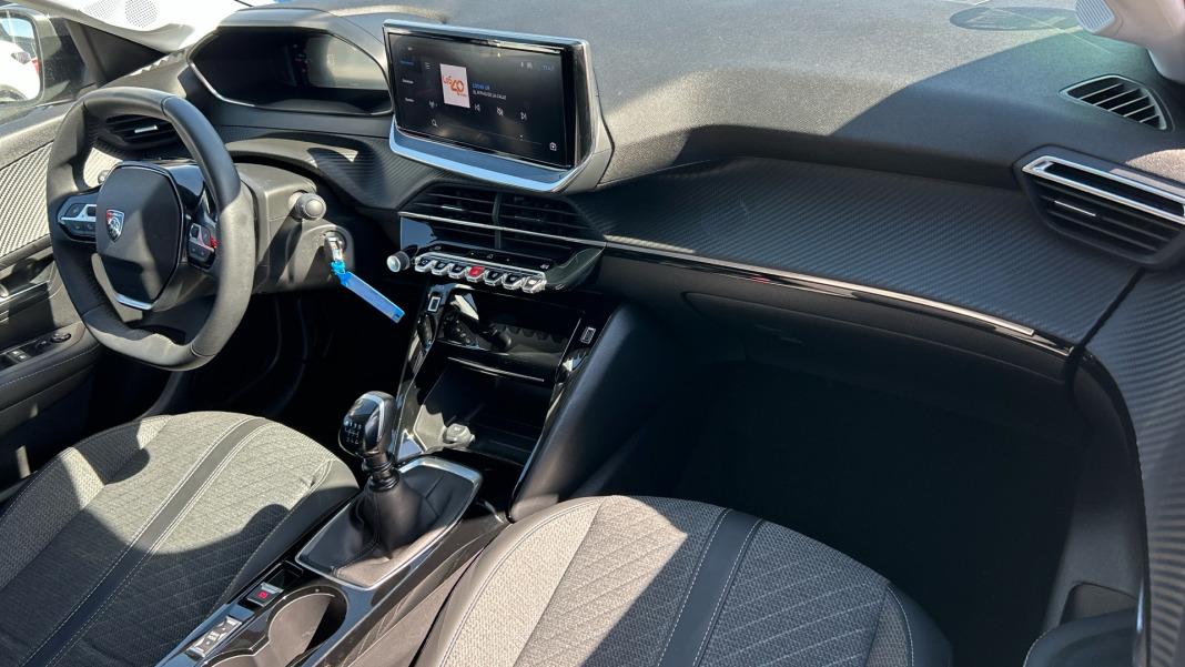 Peugeot 208 Allure Gasolina 100 SS 6 Vel. MAN