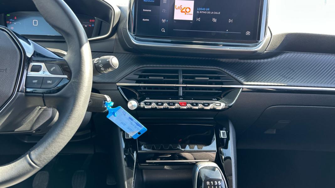 Peugeot 208 Allure Gasolina 100 SS 6 Vel. MAN