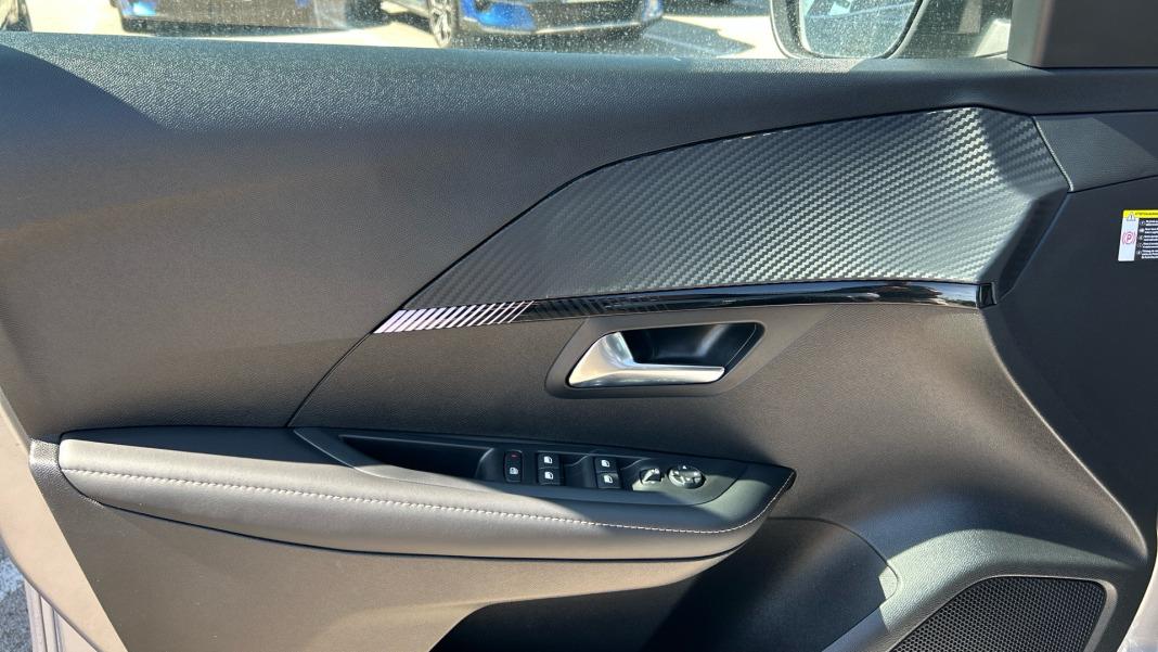 Peugeot 208 Allure Gasolina 100 SS 6 Vel. MAN