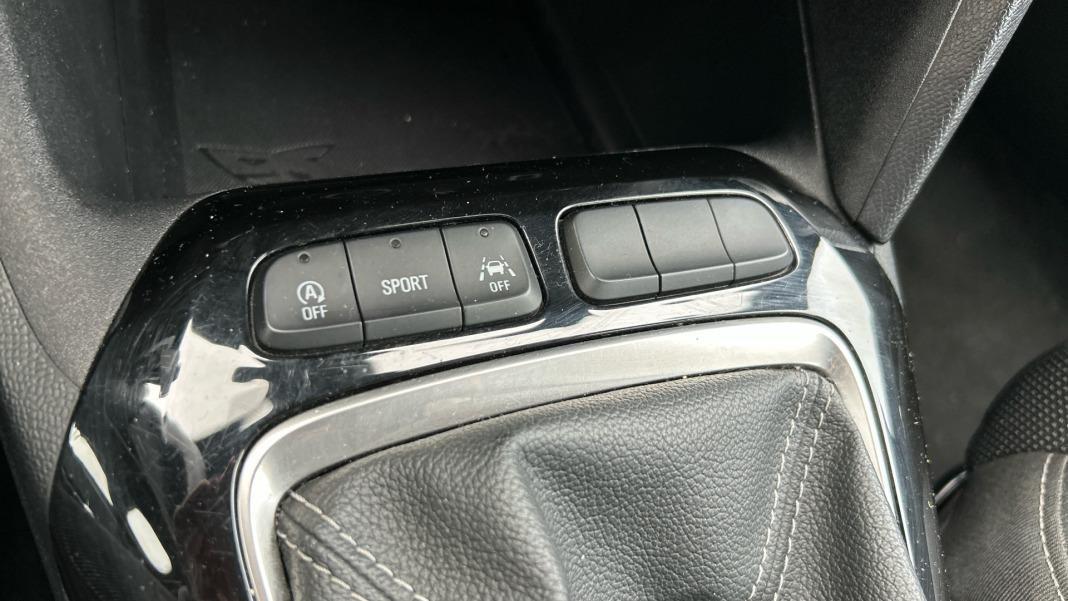 Opel Corsa 1.2T XHL 74kW (100CV) GS