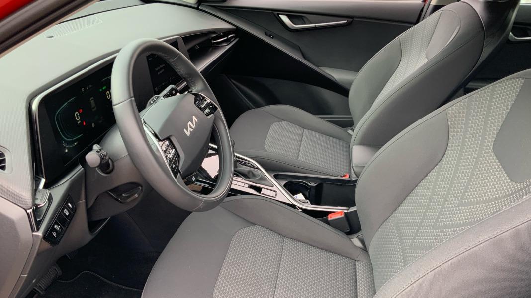 Kia Niro 1.6 GDi HEV 104kW (141CV) Concept