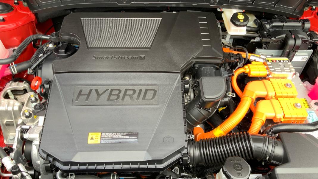 Kia Niro 1.6 GDi HEV 104kW (141CV) Concept