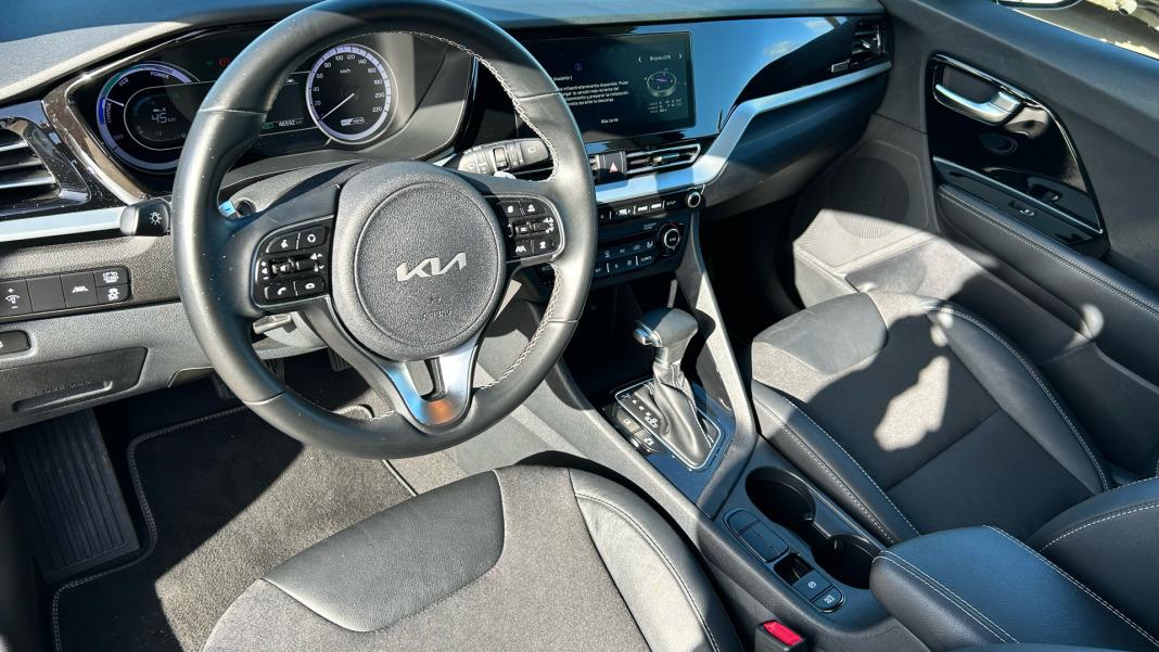 Kia Niro 1.6 GDi HEV 104kW (141CV) Drive