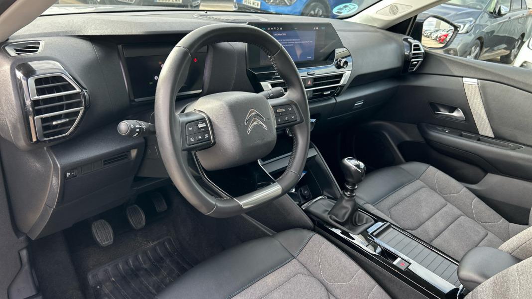 Citroën C4 PureTech 130 SS 6v Plus