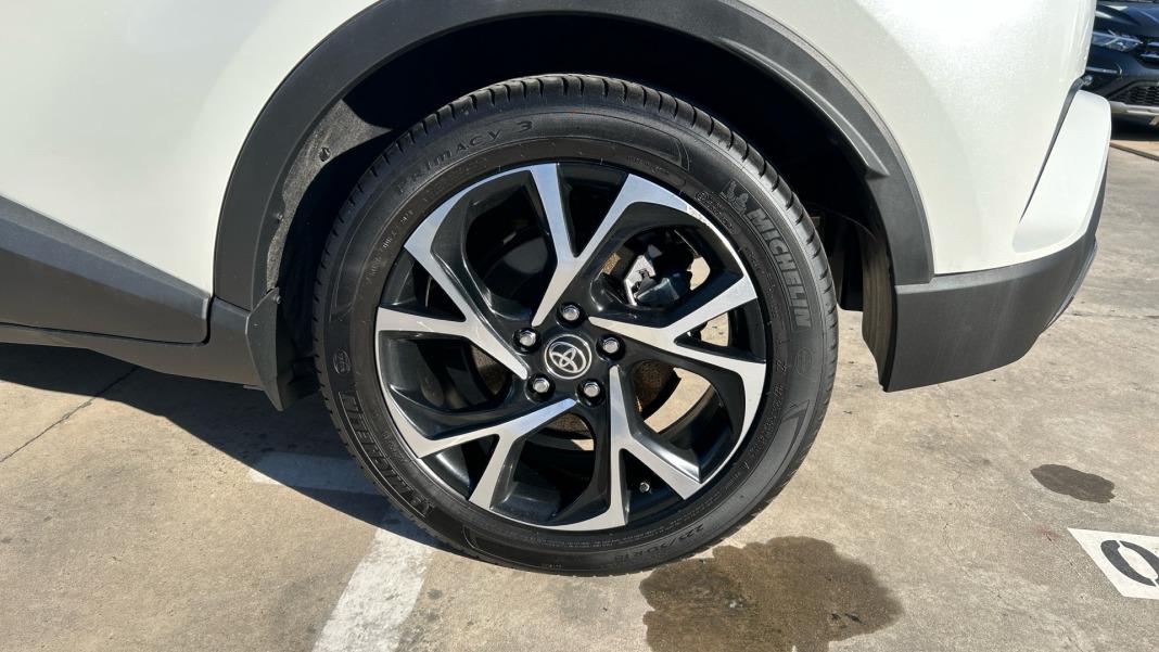 Toyota C-hr 2.0 180H Advance