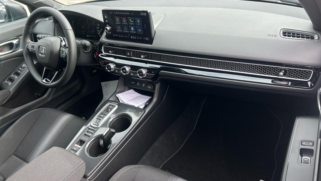 Honda Civic 2.0 i-MMD Elegance CVT