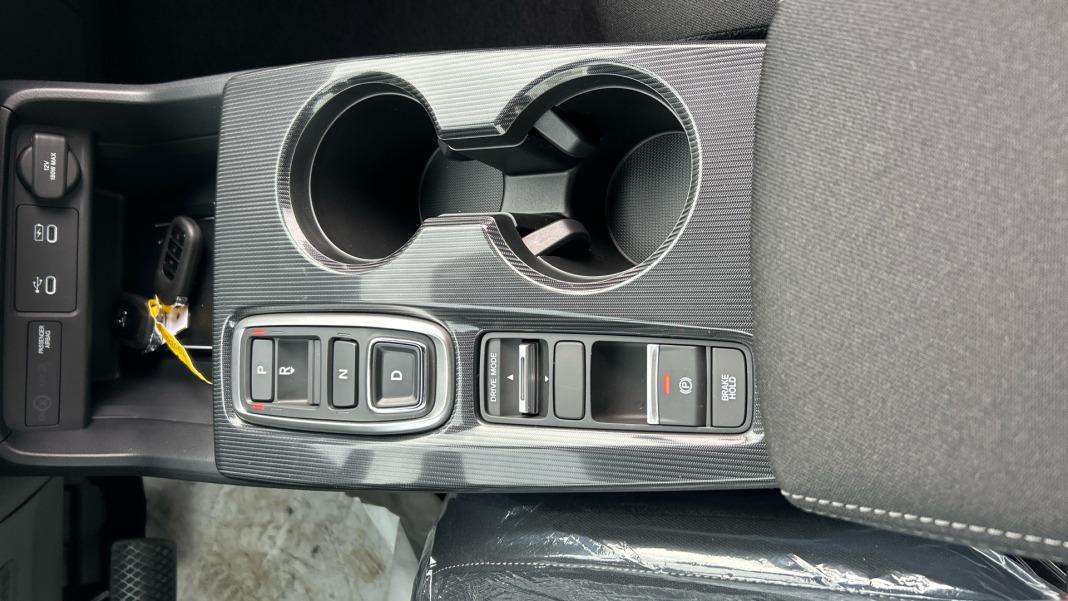 Honda Civic 2.0 i-MMD Elegance CVT