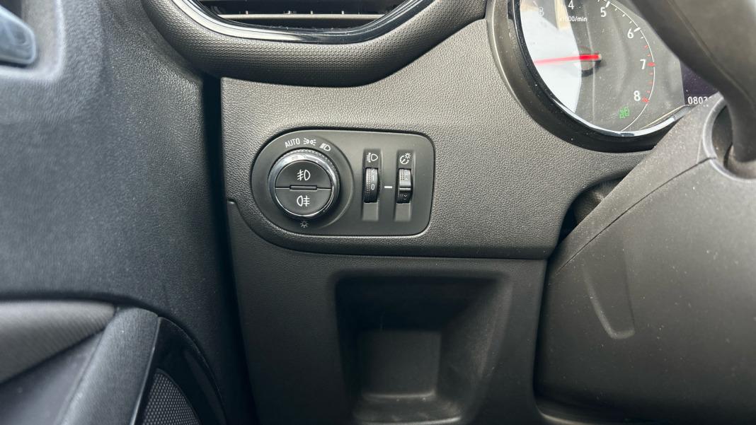 Opel Crossland X 1.2 81kW Design Line 120 Aniversario SS