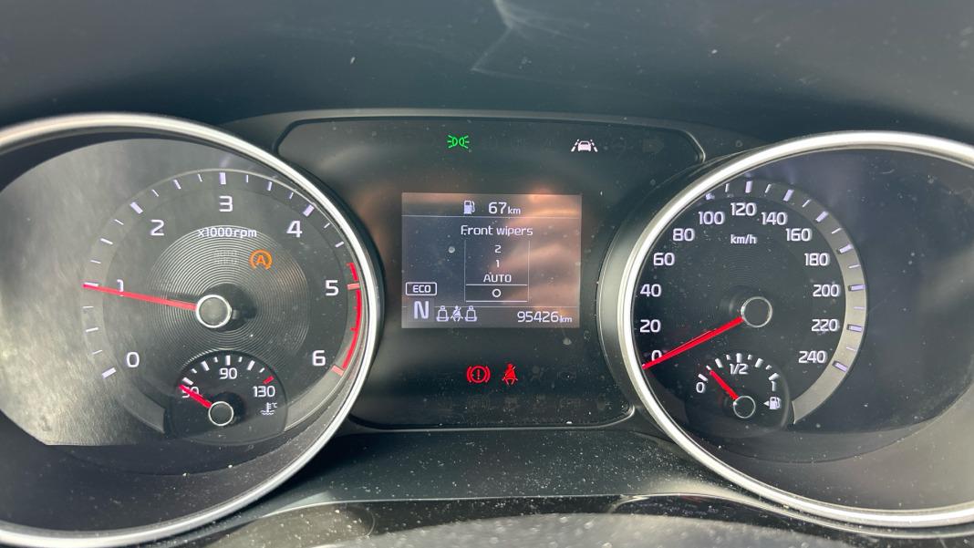 Kia Ceed 1.6 MHEV iMT 100kW (136CV) Tech