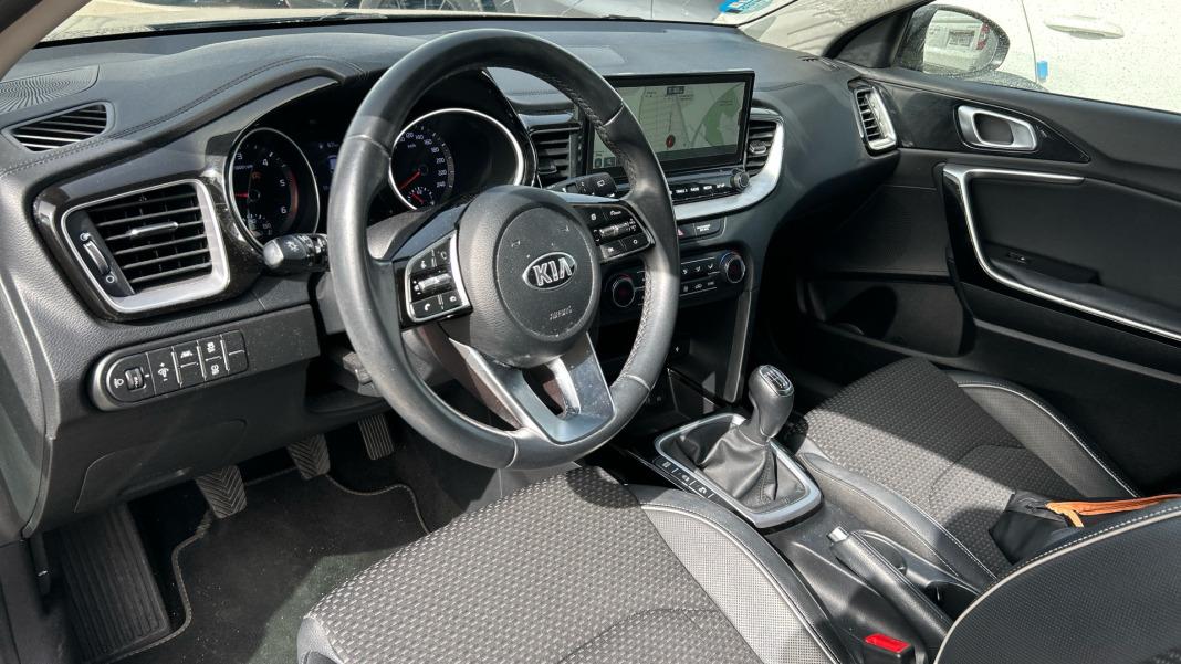 Kia Ceed 1.6 MHEV iMT 100kW (136CV) Tech