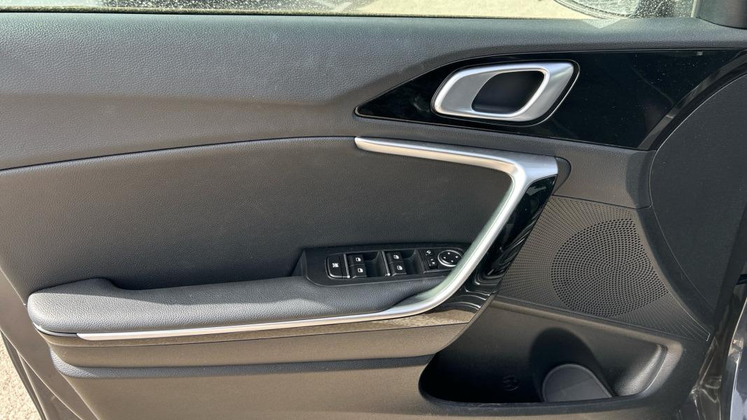 Kia Ceed 1.6 MHEV iMT 100kW (136CV) Tech