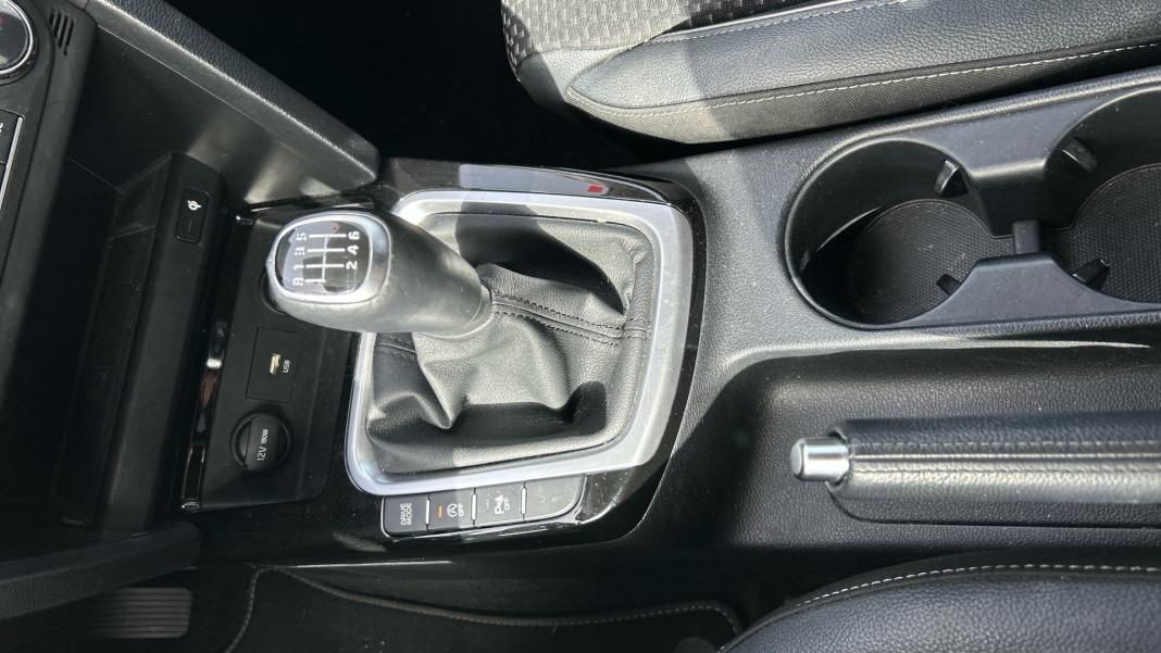 Kia Ceed 1.6 MHEV iMT 100kW (136CV) Tech