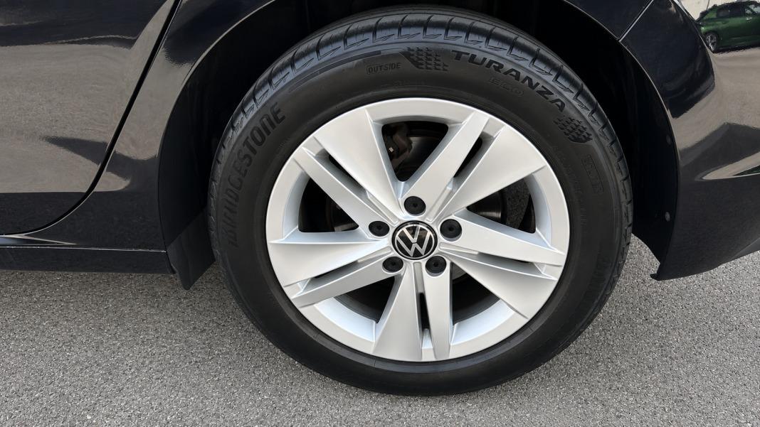 Volkswagen Golf Life 1.0 eTSI 81kW (110CV) DSG