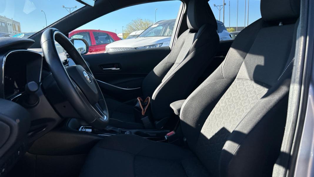 Toyota Corolla 1.8 125H ACTIVE TECH E-CVT TOU SPORT