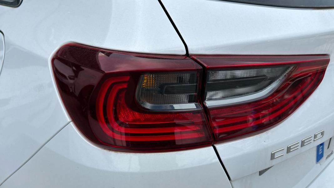 Kia Ceed 1.5 MHEV 103kW (140CV) Tech DCT
