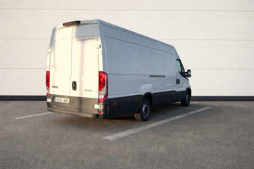 Iveco Daily 2.3 TD 35S 16 V 4100H2 16 M3