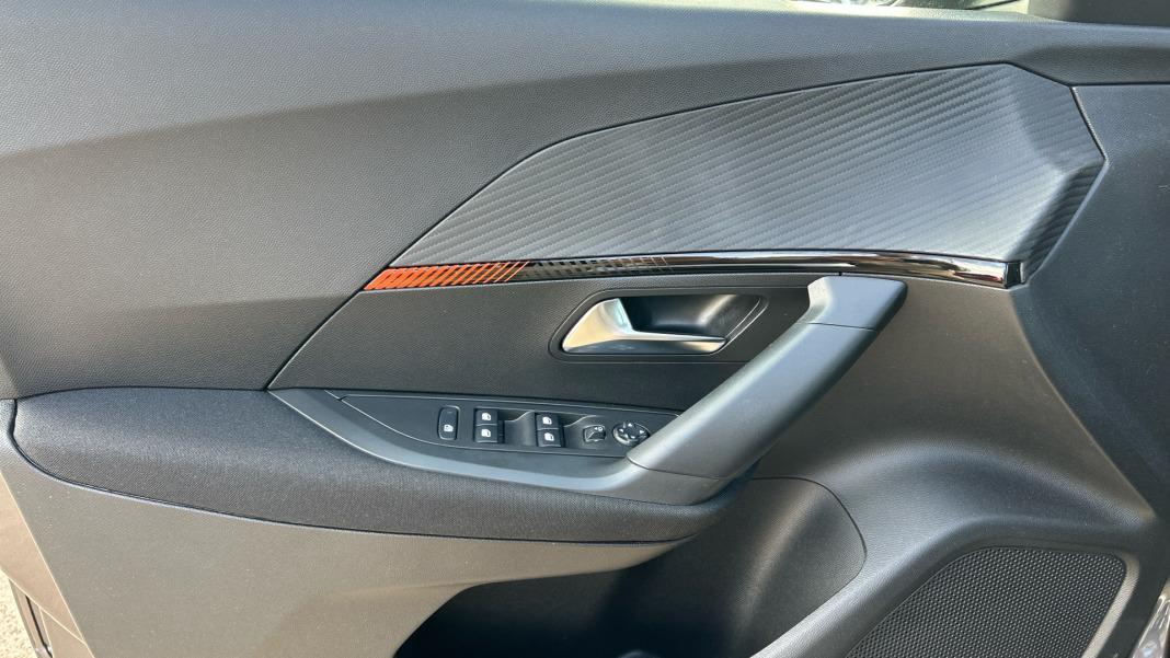 Peugeot 2008 Active Pack Puretech 100 SS BVM6
