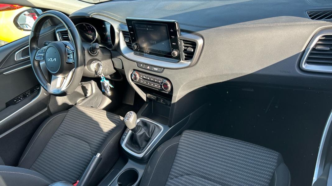 Kia Ceed 1.6 MHEV iMT 100kW (136CV) Drive