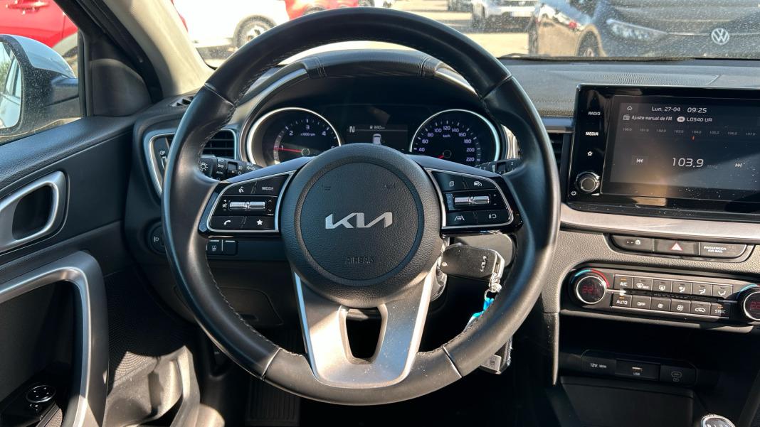 Kia Ceed 1.6 MHEV iMT 100kW (136CV) Drive