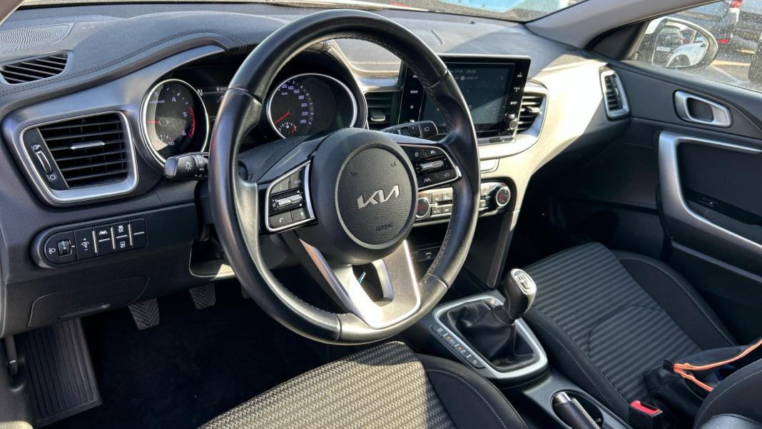 Kia Ceed 1.6 MHEV iMT 100kW (136CV) Drive
