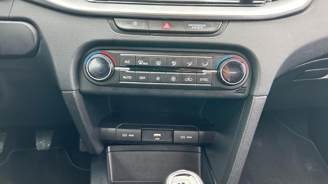 Kia Xceed 1.6 MHEV iMT Drive 100kW (136CV)
