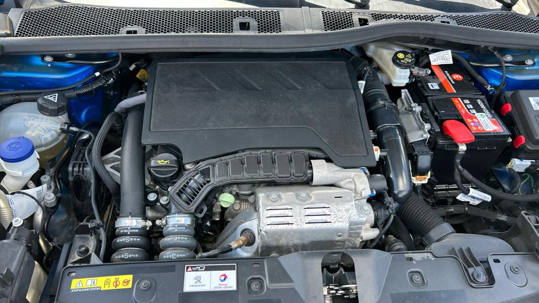 Peugeot 2008 Allure Puretech 100 SS BVM6