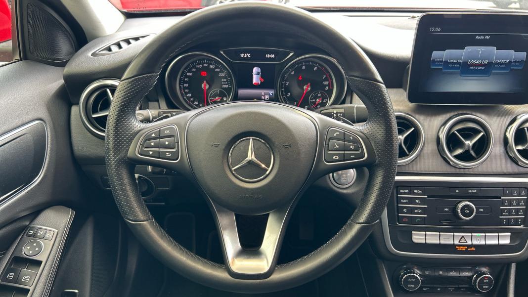 Mercedes-Benz Clase Gla GLA 180