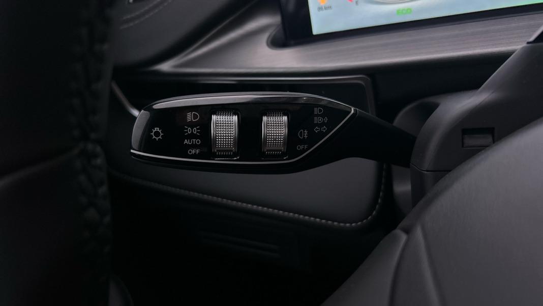 EBRO S400 1.5 DHE HEV Excellence CVT