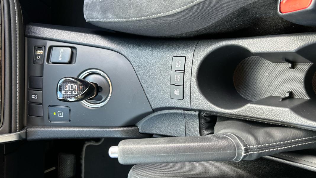 Toyota Auris 1.8 140H Hybrid Feel! Edition