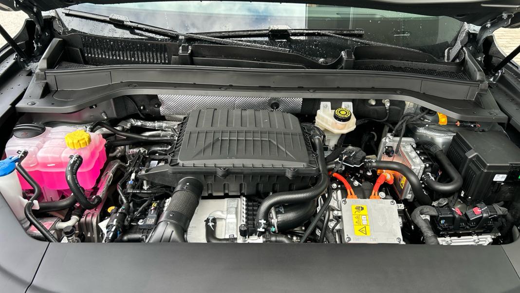 EBRO S900 PHEV 1.5 TGDI 3DHT 4X4 Luxury