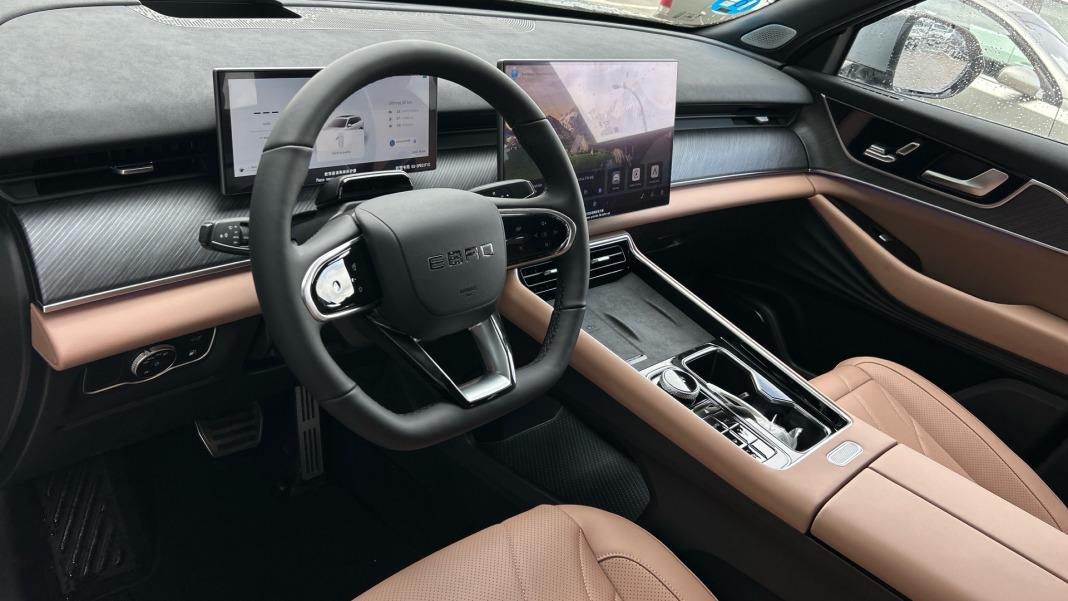 EBRO S900 PHEV 1.5 TGDI 3DHT 4X4 Luxury