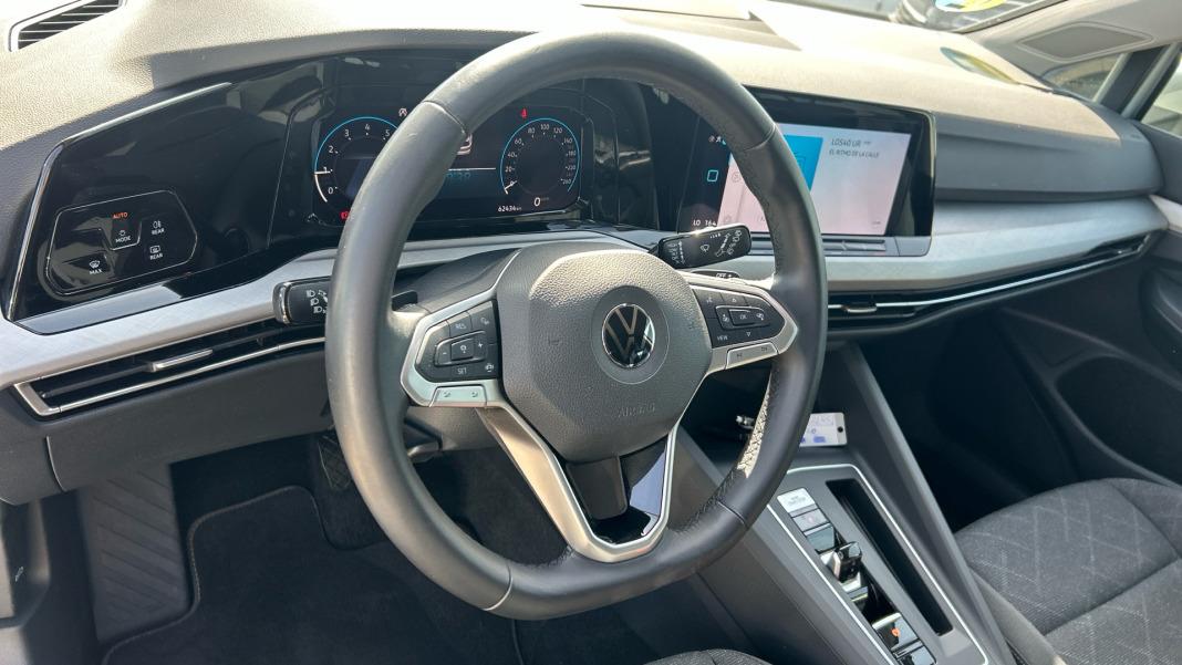 Volkswagen Golf Life 1.0 eTSI 81kW (110CV) DSG