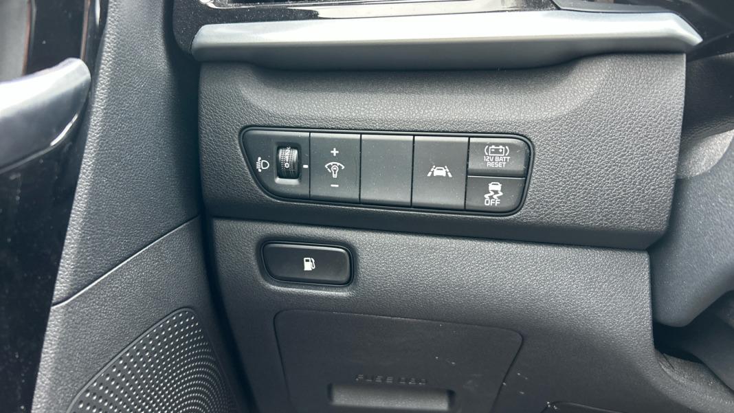 Kia Niro 1.6 GDi HEV 104kW (141CV) Drive