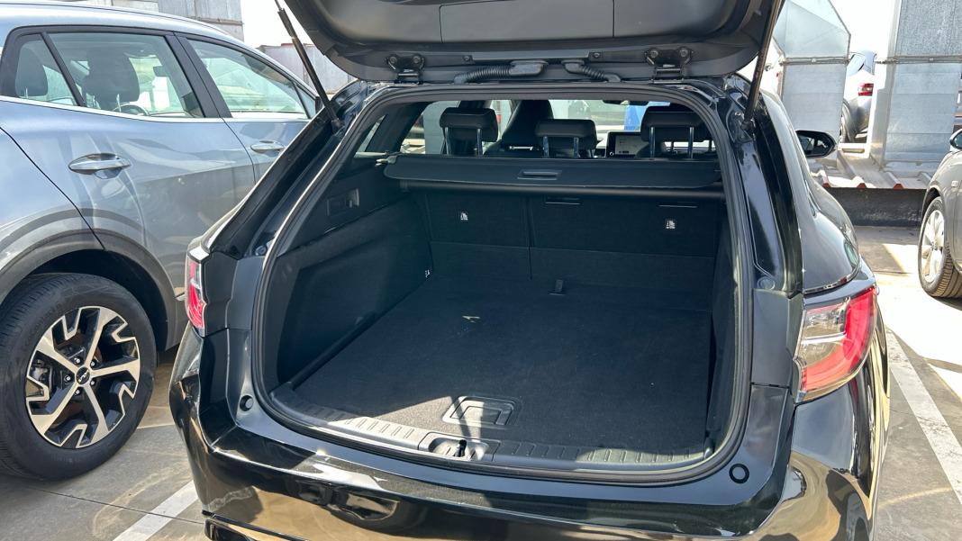 Toyota Corolla 2.0 180H STYLE E-CVT TOURING SPORT