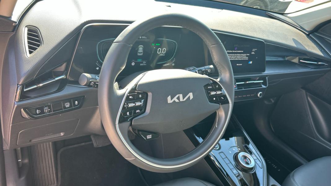 Kia Niro 1.6 GDi HEV 95kW (129CV) Drive