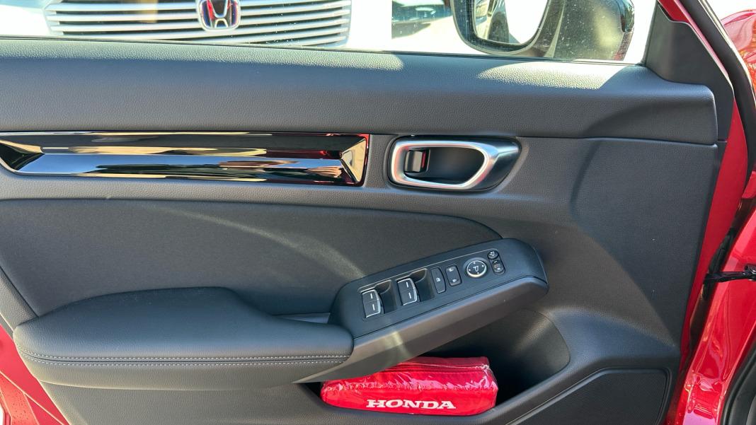 Honda Civic 2.0 i-MMD Sport CVT