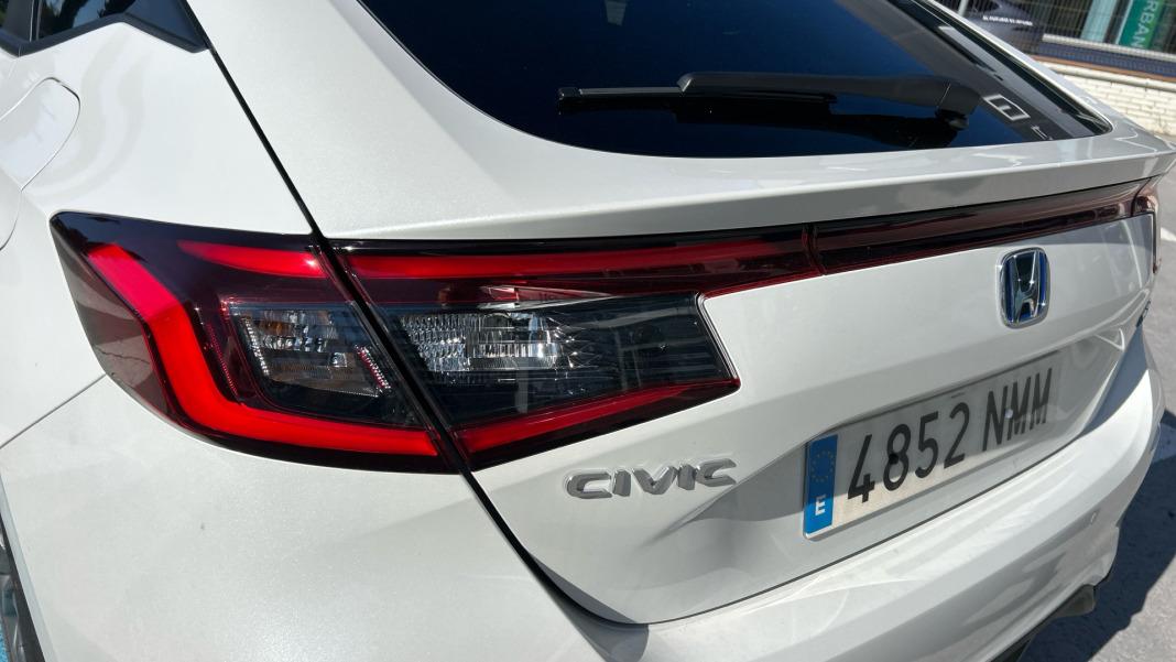 Honda Civic 2.0 i-MMD Sport CVT
