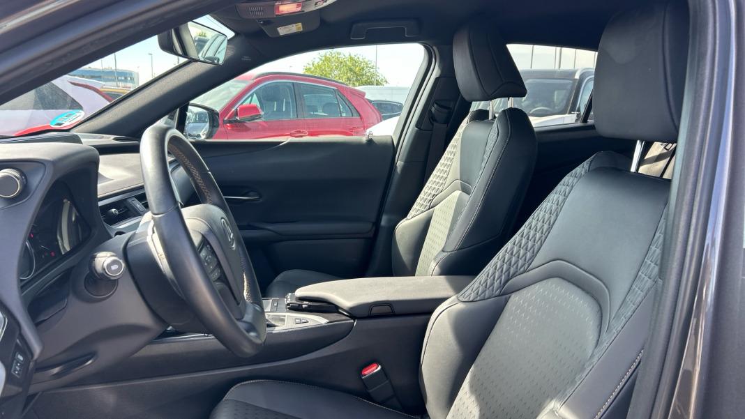 Lexus Ux 2.0 250h Style
