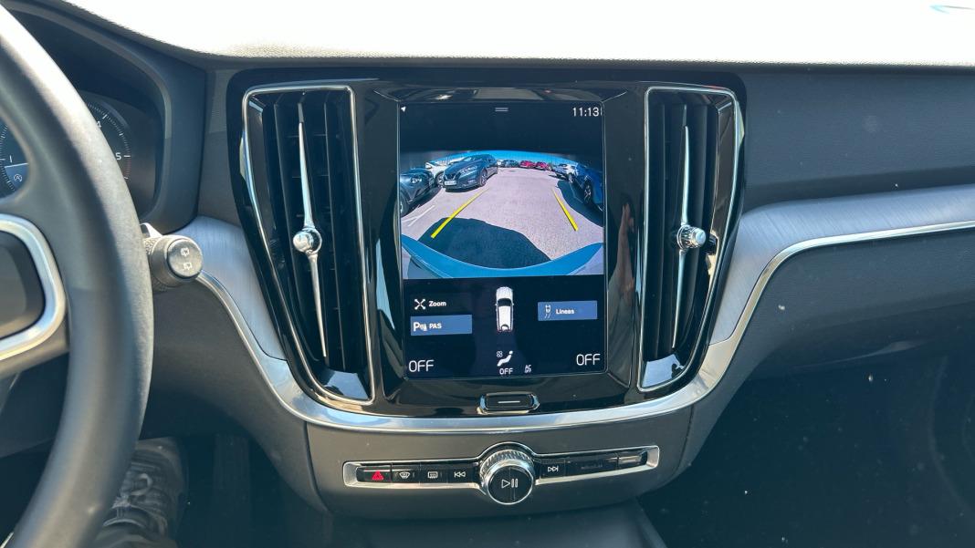 Volvo V60 2.0 B4 (D) Momentum Pro Auto