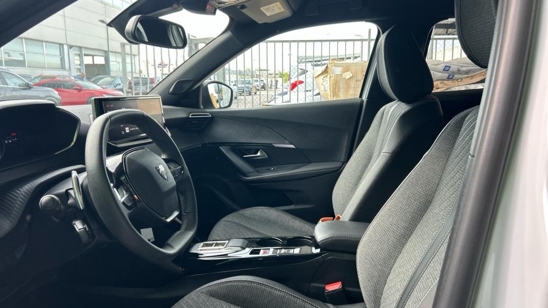 Peugeot 2008 Allure Puretech 130 SS EAT8